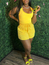 Einfarbiges Set aus Tanktop und Shorts